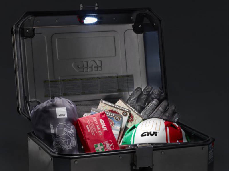 GIVI lanza la luz interior de cortesía E198 para las maletas de aluminio