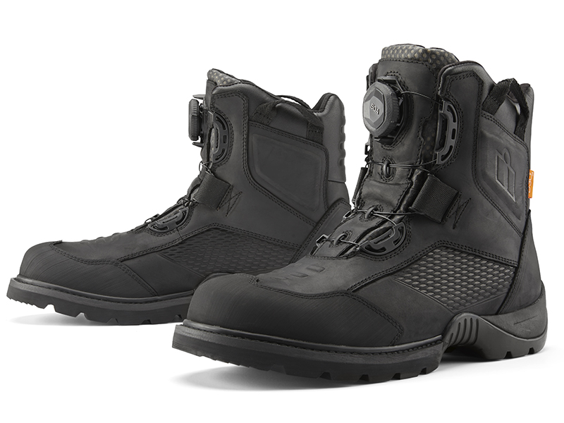 Parts Europe distribuye las nuevas botas Stormhawk WP de Icon