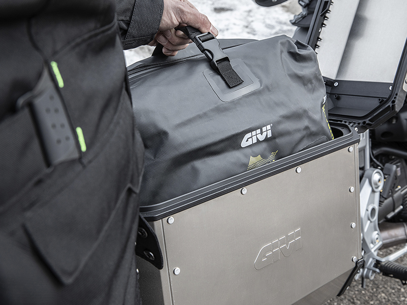 Personaliza tu maleta de aluminio GIVI