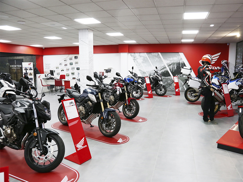 Las matriculaciones de motos y vehículos ligeros crecen un 24% en noviembre