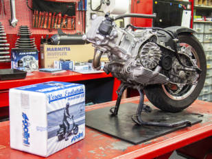 Instalación del kit de motor Polini Vespa Evolution en una Vespa GTS 300 (1ª parte)