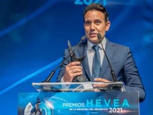 Top Recambios galardonado con el “Premio al Mejor Distribuidor de Neumáticos Nacional” de los Premios Hevea de la Industria del Neumático