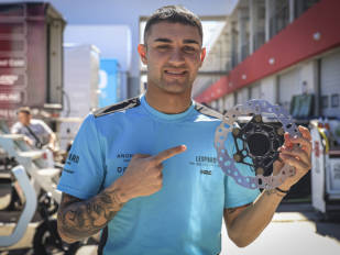 Dennis Foggia: “lo que más valoro de Galfer es su impresionante capacidad de frenada” Dennis Foggia: “lo que más valoro de Galfer es su impresionante capacidad de frenada”