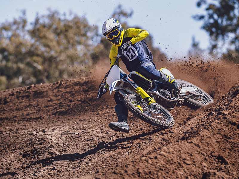 Husqvarna elige los Dunlop Geomax MX33 para su nueva gama de motocross