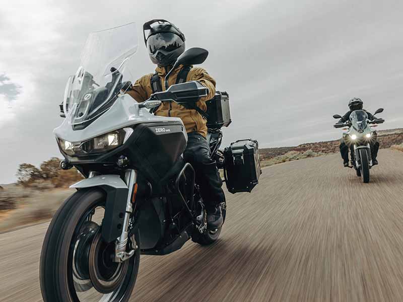 Zero Motorcycles presenta la DSR/X una moto adventure y eléctrica