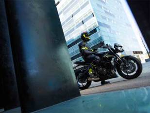 RST Sabre: nueva chaqueta de piel, “all season” y con airbag