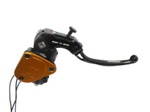 La bomba Accossato “Ready To Brake” ahora disponible con depósito integrado