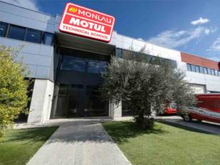Monlau Motul Technical School recibe la certificación ISO 9001