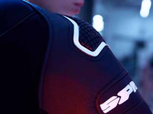 Spidi lanza dos nuevos monos y los guantes STR-6 Spidi lanza dos nuevos monos y los guantes STR-6