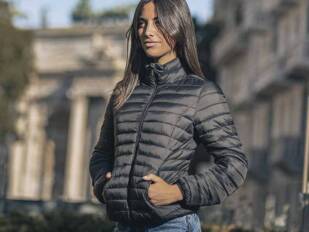 Tucano Urbano presenta unos plumíferos para él y para ella Tucano Urbano presenta unos plumíferos para él y para ella