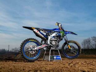 Akrapovič lanza un nuevo sistema de escape para la Yamaha YZ450F Akrapovič lanza un nuevo sistema de escape para la Yamaha YZ450F