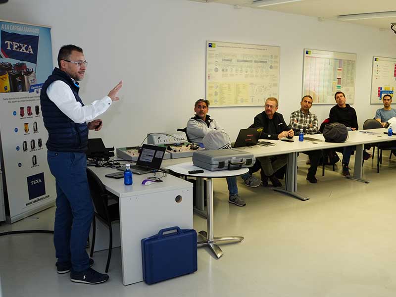 Texa Ibérica imparte un curso sobre la diagnosis de la moto