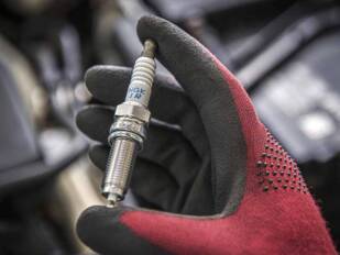 Euromoto85 enumera las ventajas de las bujías Iridium IX de NGK