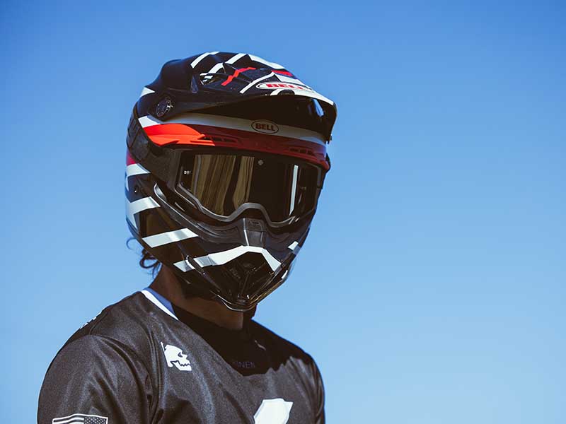 El casco Bell Moto-9S Flex está preparado para brillar