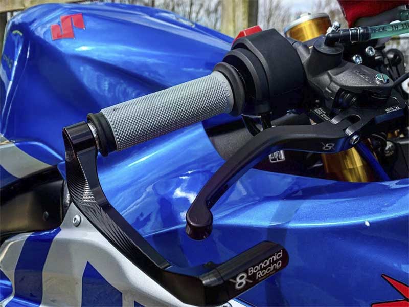 Las inigualables manetas plegables de freno y embrague de Bonamici Racing