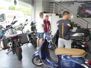 Las matriculaciones de motos y vehículos ligeros crecen un 19,8% en julio