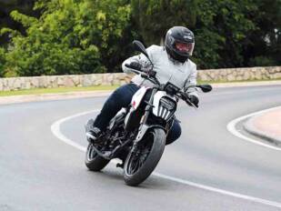 Peugeot PM01: «Minimalismo naked»