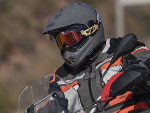 Casco Arai Tour-X5: rozando la perfección