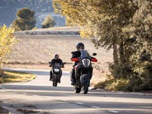 Las motos están involucradas en el 44% de los accidentes de tráfico que se producen en las carreteras catalanas