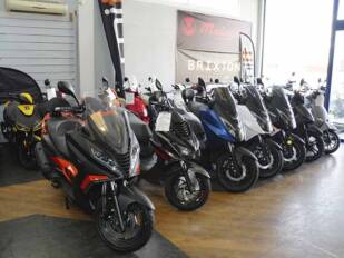 El sector de la moto y los vehículos ligeros cierra 2023 con un aumento de las matriculaciones del 11,4%