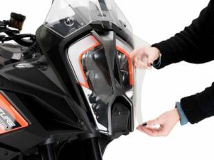 ¿Quieres proteger el faro delantero de tu moto sin que afecte a la estética ni a la iluminación? Puig tiene la solución