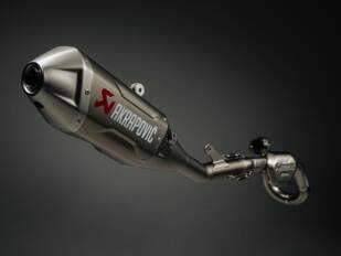 Akrapovič lanza un nuevo sistema de escape para Kawasaki KX450/KX450X 2024