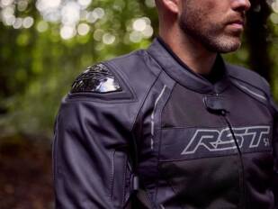 RST presenta el conjunto de piel S1 Mesh: Tu aliado de verano en moto