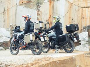 Maletas, baúles y bolsas para motos trail y adventure: lleva todo lo que necesites