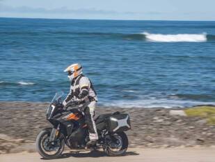 El sector de la moto y los vehículos ligeros no hizo vacaciones en agosto y creció un 2%