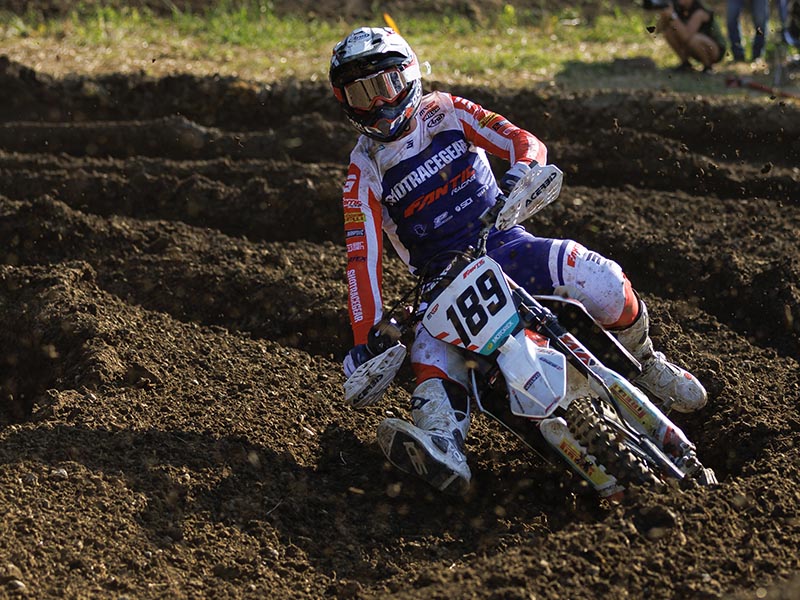 Arai lanza el nuevo casco offroad MX-V EVO