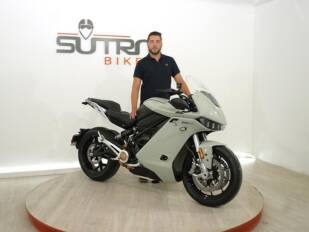 Sutra Bikes: Emprendedor motero