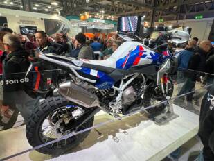 Las motos EICMA 2024: BMW, Fantic, Honda, QJ Motor y Zontes