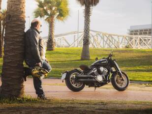 Benda Napoleón Bob 500: Una bobber escultural