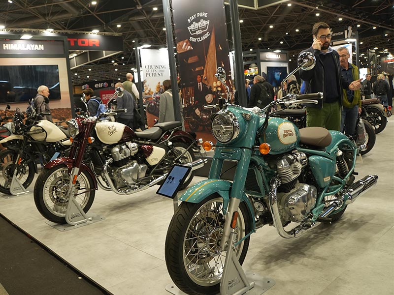 Salon du 2 Roues de Lyon: Las novedades de Polaris, QJ Motor, Rieju, Royal Enfield, Schuberth, Semc Distribution, Shad, Tucano Urbano, Yamaha y Zero