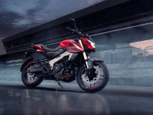 Bajaj lanza en España la Pulsar NS400Z