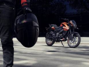 La nueva Bajaj Pulsar NS125 Euro 5+ ya está disponible en España