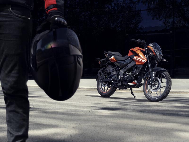 La nueva Bajaj Pulsar NS125 Euro 5+ ya está disponible en España