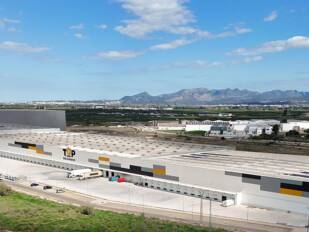 Top Recambios inaugura un nuevo centro logístico en Alberic