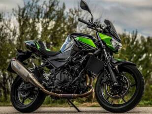 motoConsejo Texa: Reparación de la instalación eléctrica de una Kawasaki Z400 de 2022