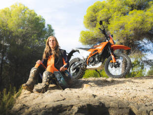 KTM 390 Enduro R: Una enduro ligera, reactiva y sincera