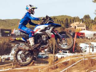 El Grupo Motos Bordoy brilla en el EnduRoc 2025