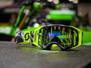 Bihr asume la distribución en exclusiva de las gafas de moto Scott en once mercados europeos