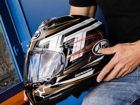 ¿Qué debes revisar del casco cuando ya lo has usado un tiempo? Arai te lo explica ¿Qué debes revisar del casco cuando ya lo has usado un tiempo? Arai te lo explica
