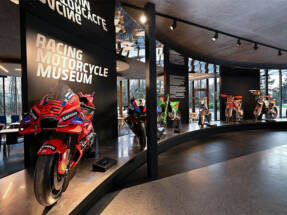 Marelli repasa la evolución de sus centralitas de competición en el museo de la FIM