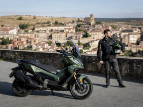 Voge SR450X: Con receta propia